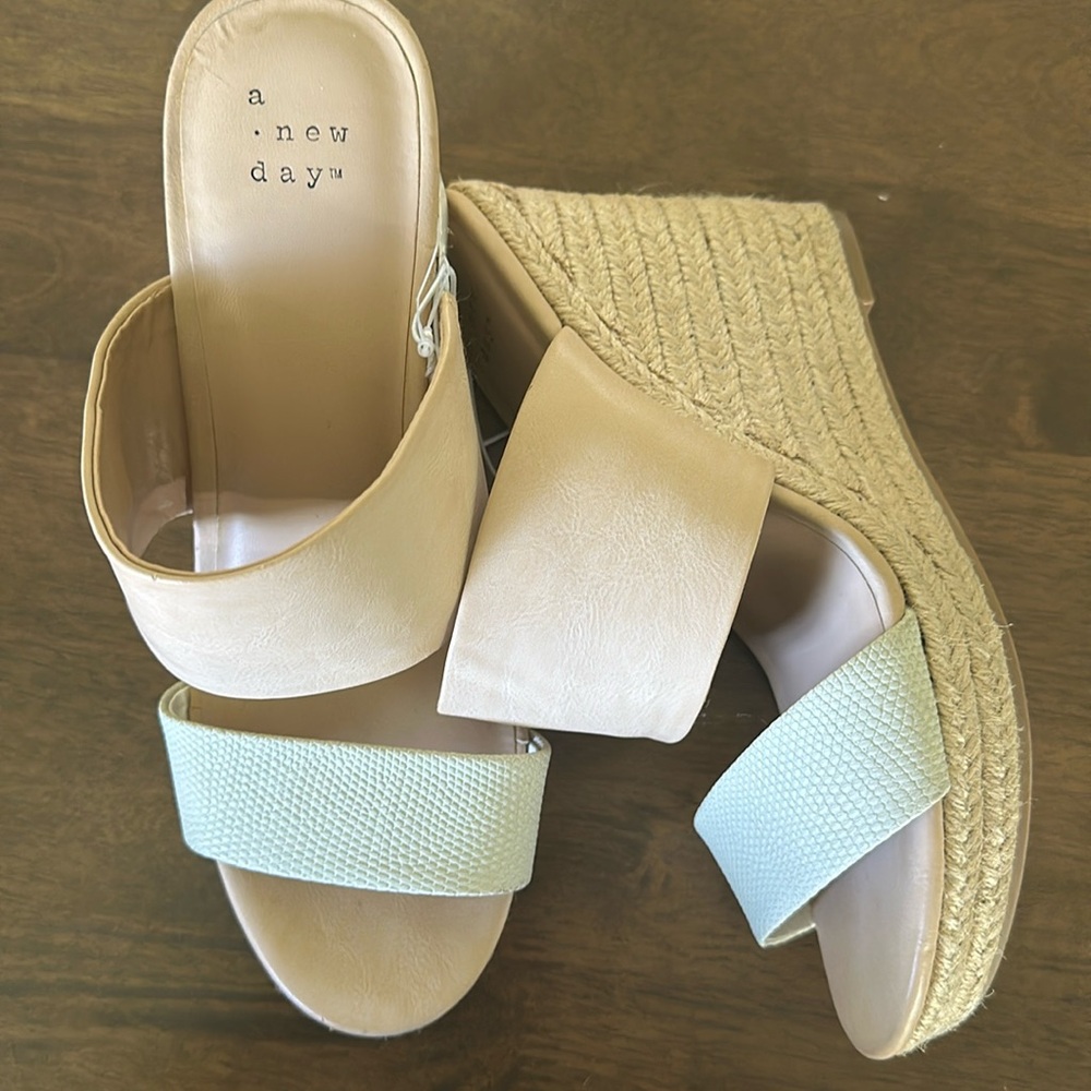 A New Day Neutral Espadrille Wedges size 8 NWT